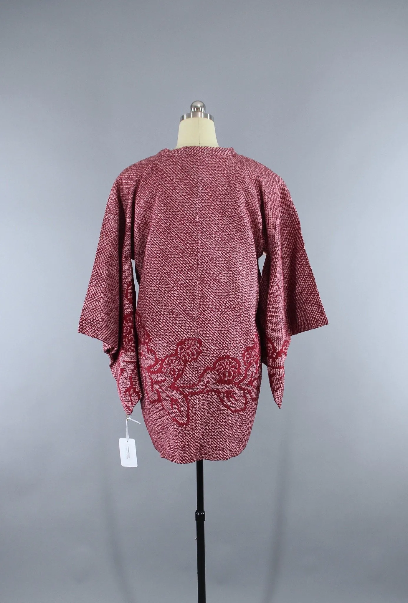 1950s Vintage Silk Kimono Michiyuki Kimono Coat in Cranberry Red Shibori