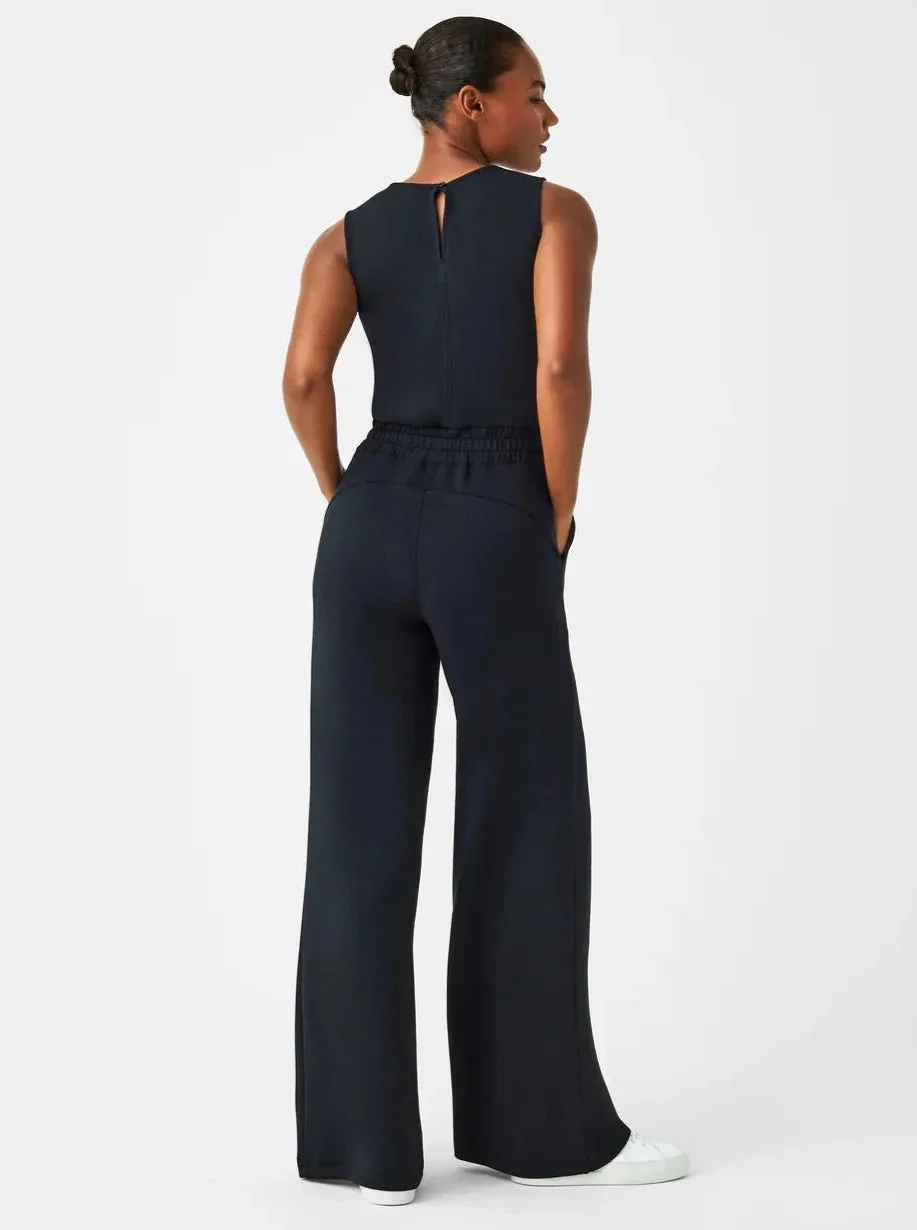 AirEssentials Sleeveless Jumpsuit - Very Black