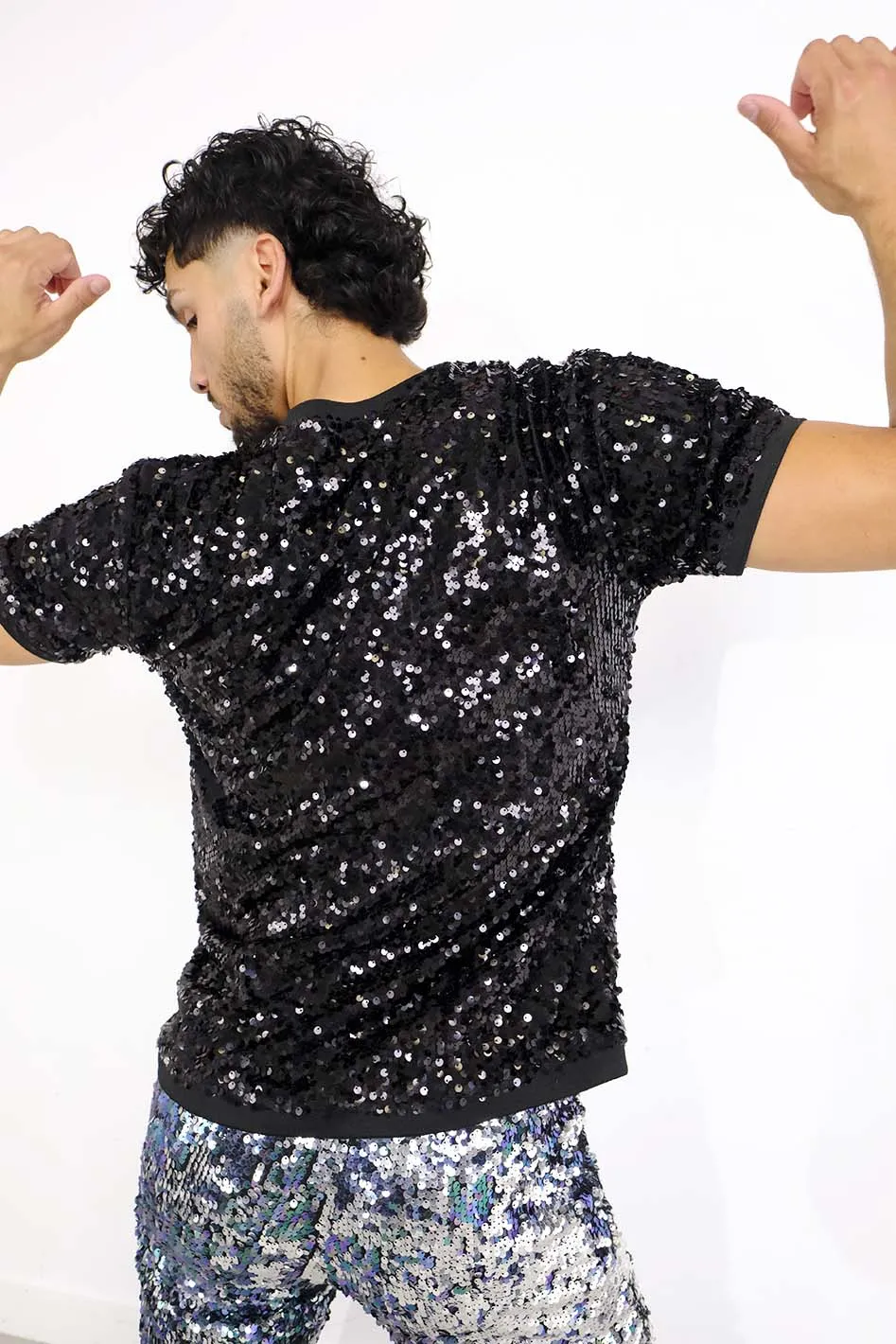 BLACK SEQUIN T-SHIRT