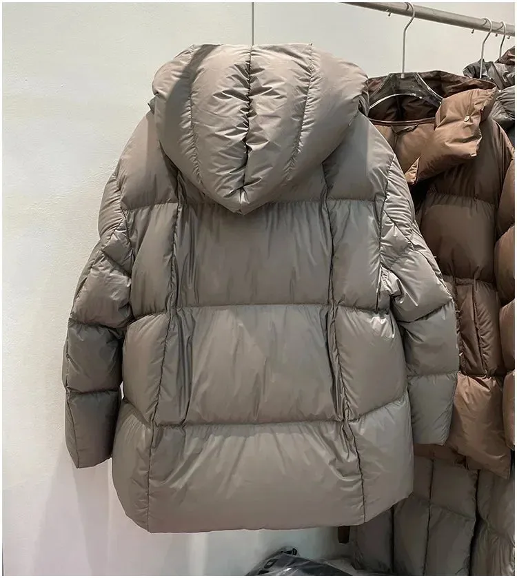 Trendy Urban Puffer Jacket for Winter Excursions