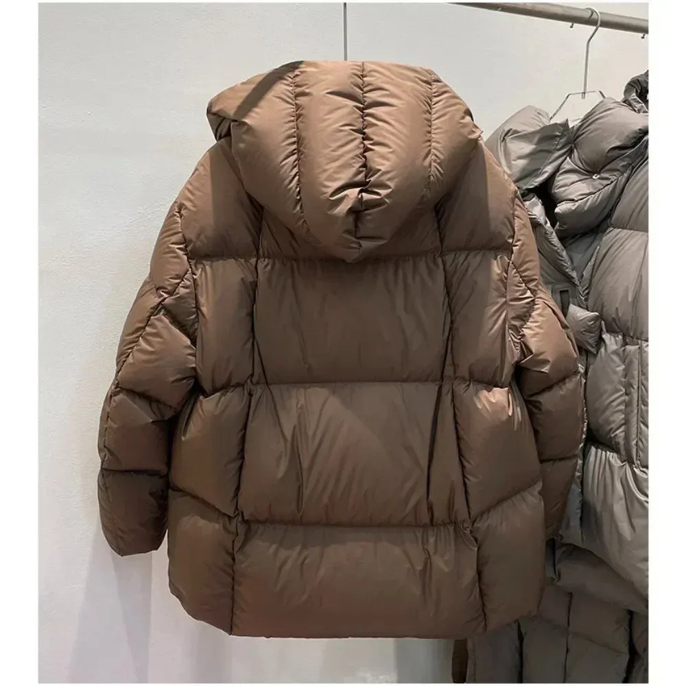 Trendy Urban Puffer Jacket for Winter Excursions