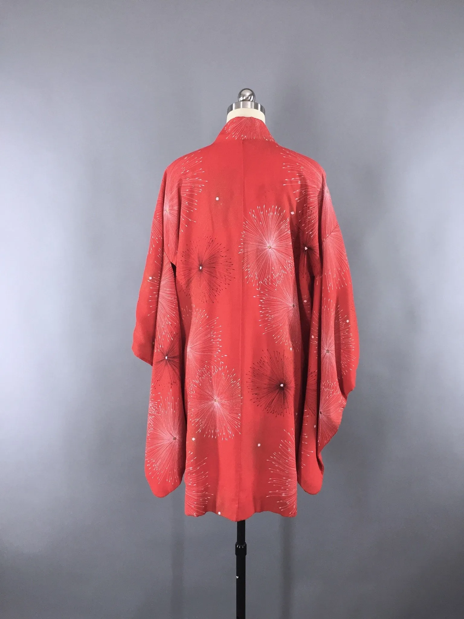 Vintage 1930s Vintage Silk Kimono Jacket / Silk Haori Kimono Cardigan / Bright Red